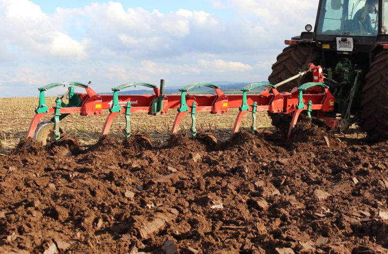 Kverneland AB AD, easy and efficient ploughing