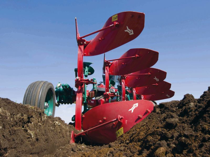 Reversible Mounted Ploughs - Kverneland ES-LS, unique steel treatment provides great life time and makes it easy in use during operation