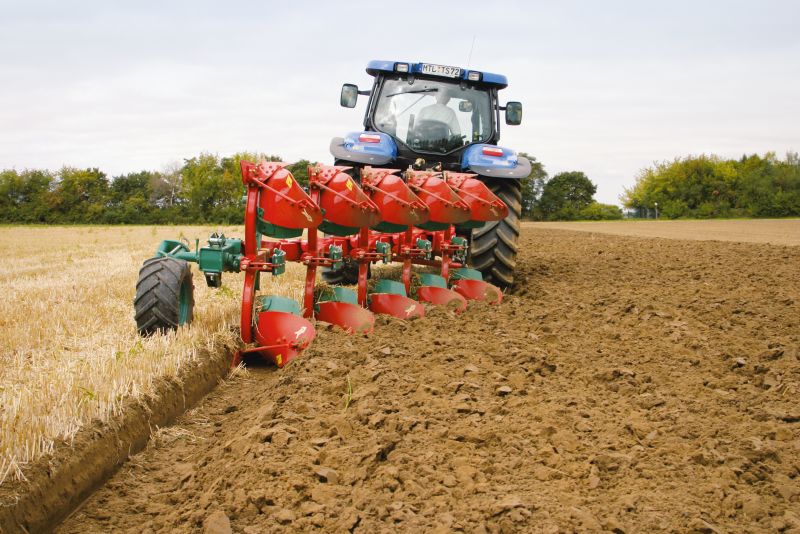 Reversible Mounted Ploughs - Kverneland ES-LS, unique steel treatment provides great life time and makes it easy in use during operation