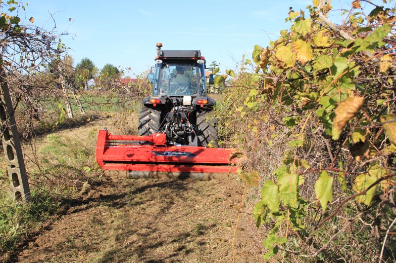 Choppers - Kverneland FHS, useful in all conditions and efficient in operation