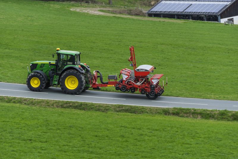 Kverneland optima TFprofi, high performance and reduced tractor power requirement