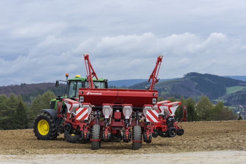 Kverneland optima TFprofi, high performance and reduced tractor power requirement