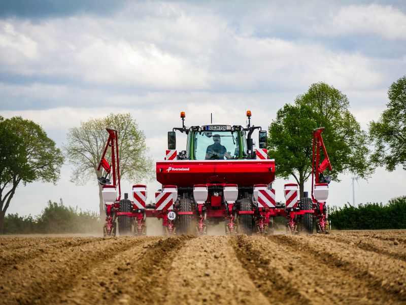 Kverneland optima TFprofi, high performance and reduced tractor power requirement