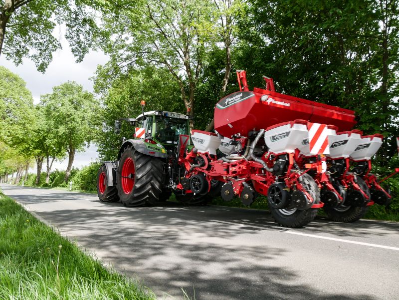 Kverneland optima TFprofi, high performance and reduced tractor power requirement