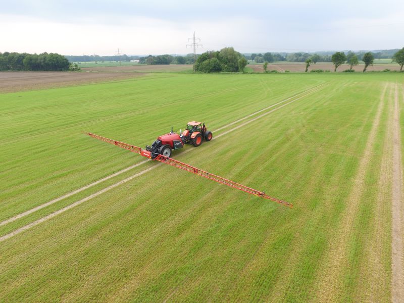 Kverneland iXtrack T4, effective, precise, stable and easy on field