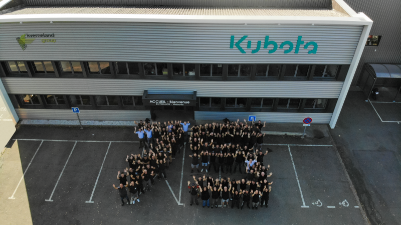 Kubota 75 Years Les Landes-Genusson Anniversary Factory Photo with staff