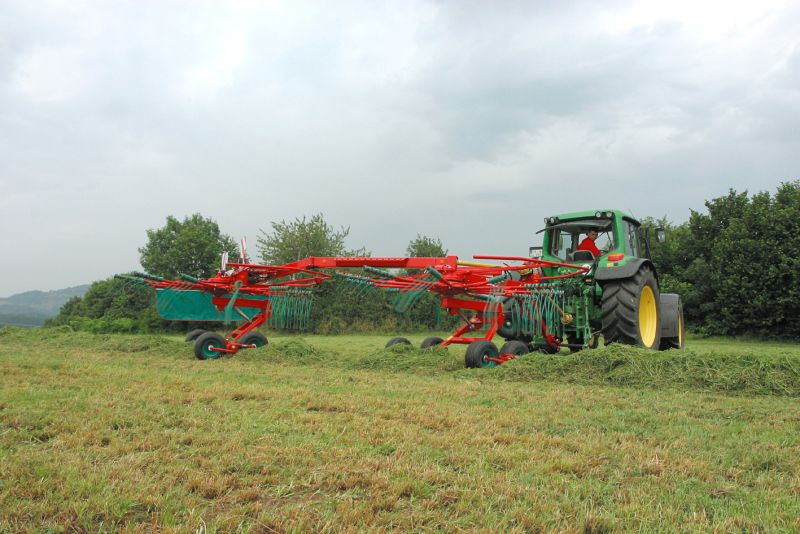 Double rotor rakes - Kverneland 9471 S EVO - 9471 S VARIO, flexible double rake for optimal flexibility