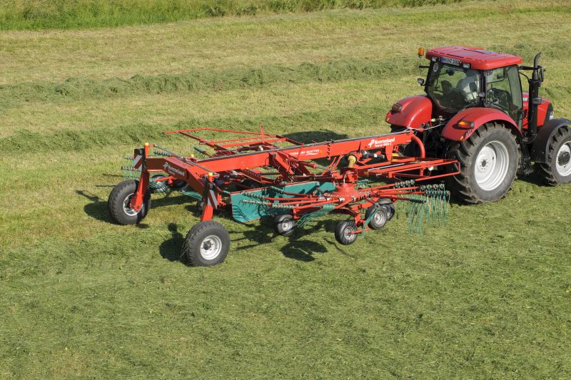 Double Rotor Rakes - Kverneland 9580 C - 9584 C - 9590 C Hydro, heavy duty rakes which performs in the toughest conditions