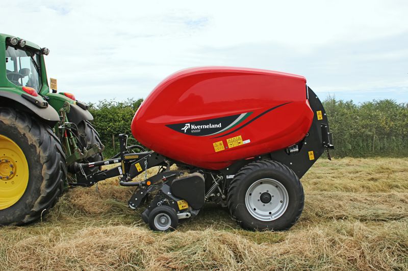 Fixed Chamber Round Balers - Kverneland 6500 F, full roller with high performance for heavy silage conditions