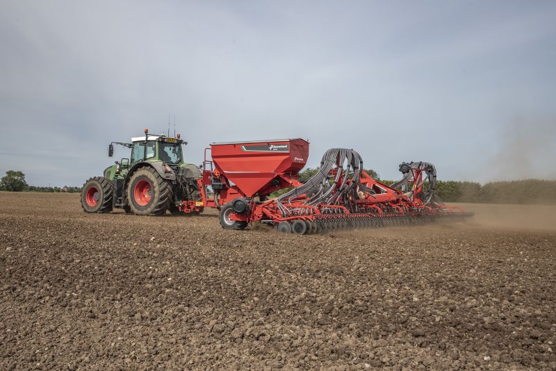 Kverneland DG2 High Capacity Pneumatic Seed Drill, superior depth control and high performance on field