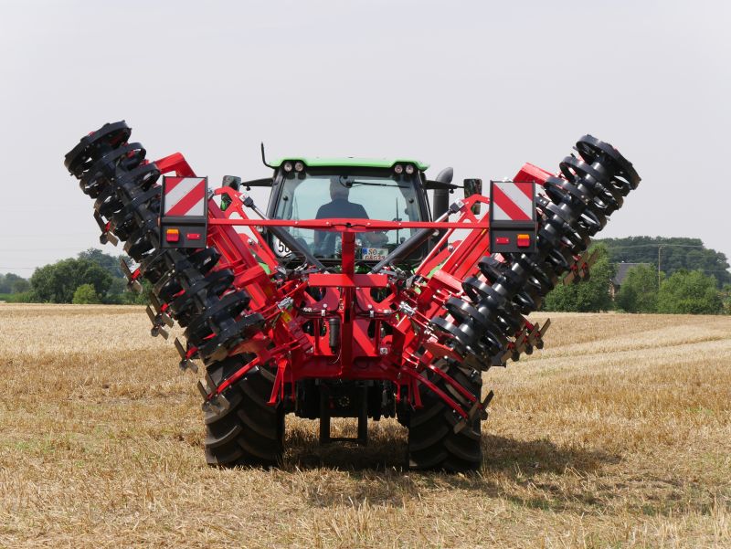 Kverneland Enduro, performing powerful and efficient on field