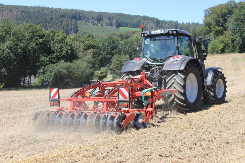 Kverneland Enduro, performing powerful and efficient on field