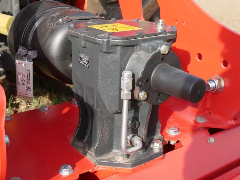 Kverneland H series, robus medium sized but effective in most conditions