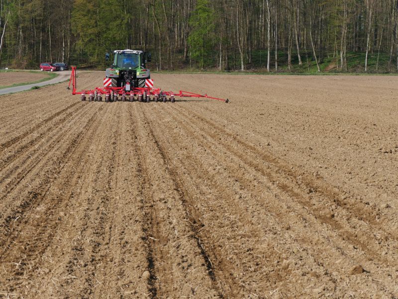 Kverneland monopill e-drive2, Mechanical precision drill for beet, rape and chicory