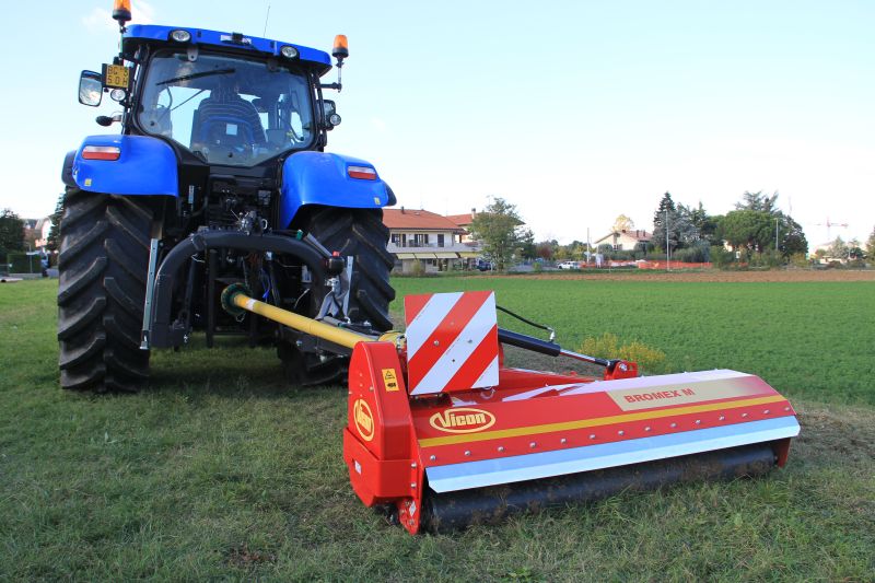 Choppers - VICON BROMEX PXD, versatile machine suitable for front and rear tractor mounting also Robust Transmission