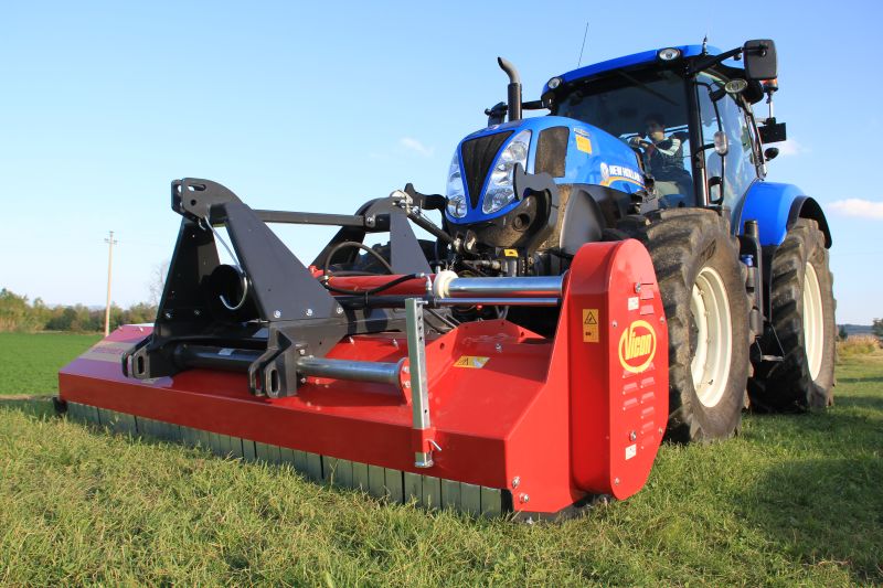 Choppers - VICON BROMEX PF, versatile machinel for clearing out field edges – versatile use also for road maintenance