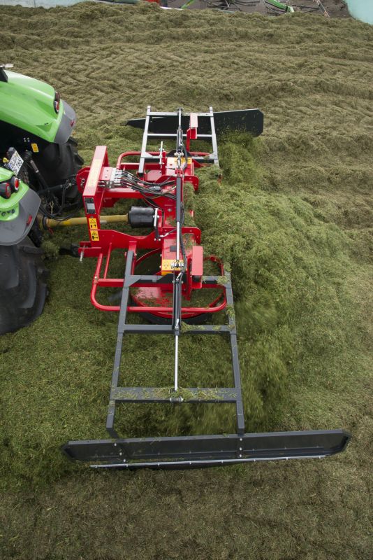 Silage Spreaders - VICON DUPLEX 400 - 600, great capacity and high performance also easy to use in operation