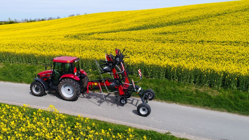 Tedders, Trailed - VICON FANEX 904C - 1124C, purpose-built for smaller tractor but will also operate with larger ones