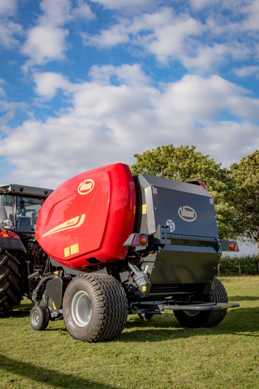 Fixed Chamber round balers - VICON RF 4325, produced for profesional and intensive operation