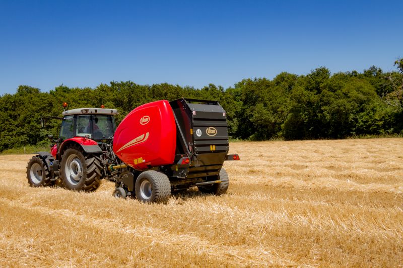 Variable Chamber round balers - VICON RV 5116 - 5118 PLUS, high output performance and reduced maintenance requirments