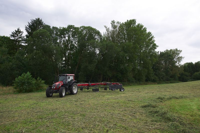 Double Rotor Rakes - VICON ANDEX 774, great maneuvreability and superb performance