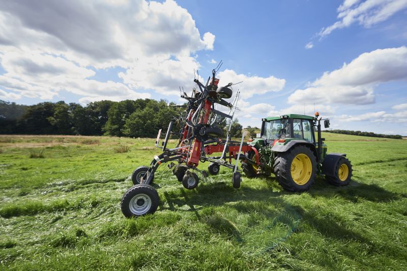 Tedders, Trailed - VICON FANEX 904C - 1124C, purpose-built for smaller tractor but will also operate with larger ones