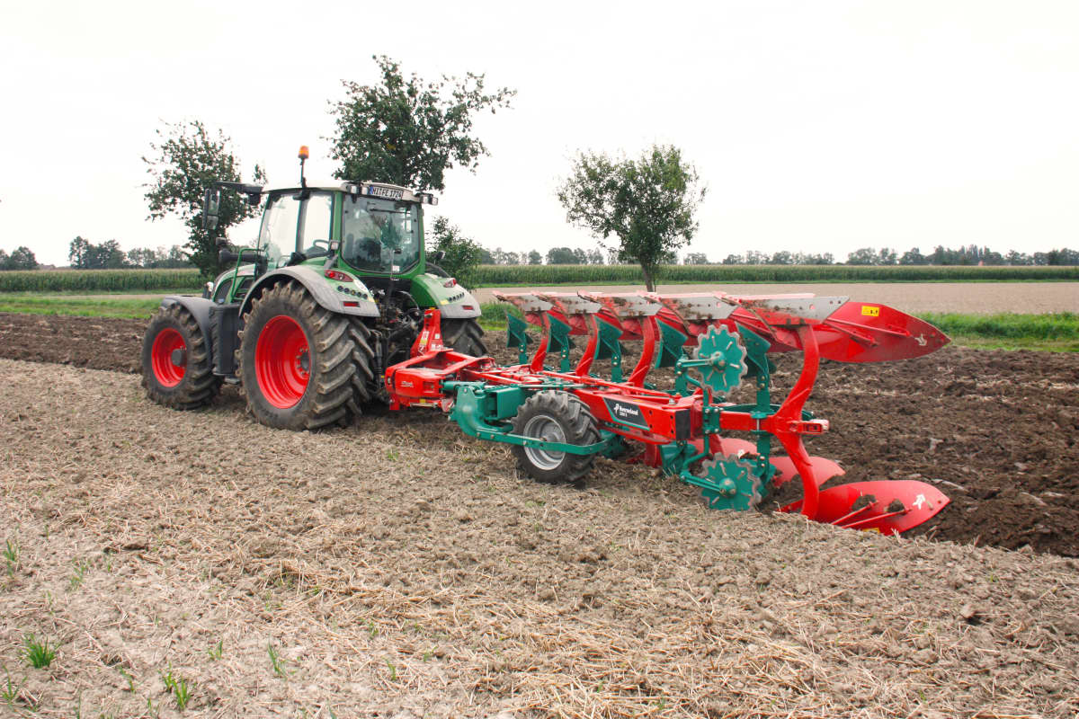 KV 2501 S i-Plough 255.jpg