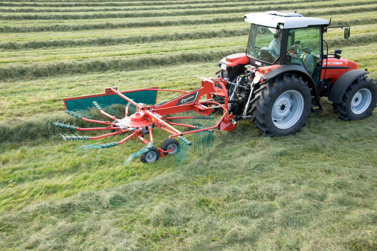 Andaineurs monorotor ProLine avec une largeur de travail de 4,20 m