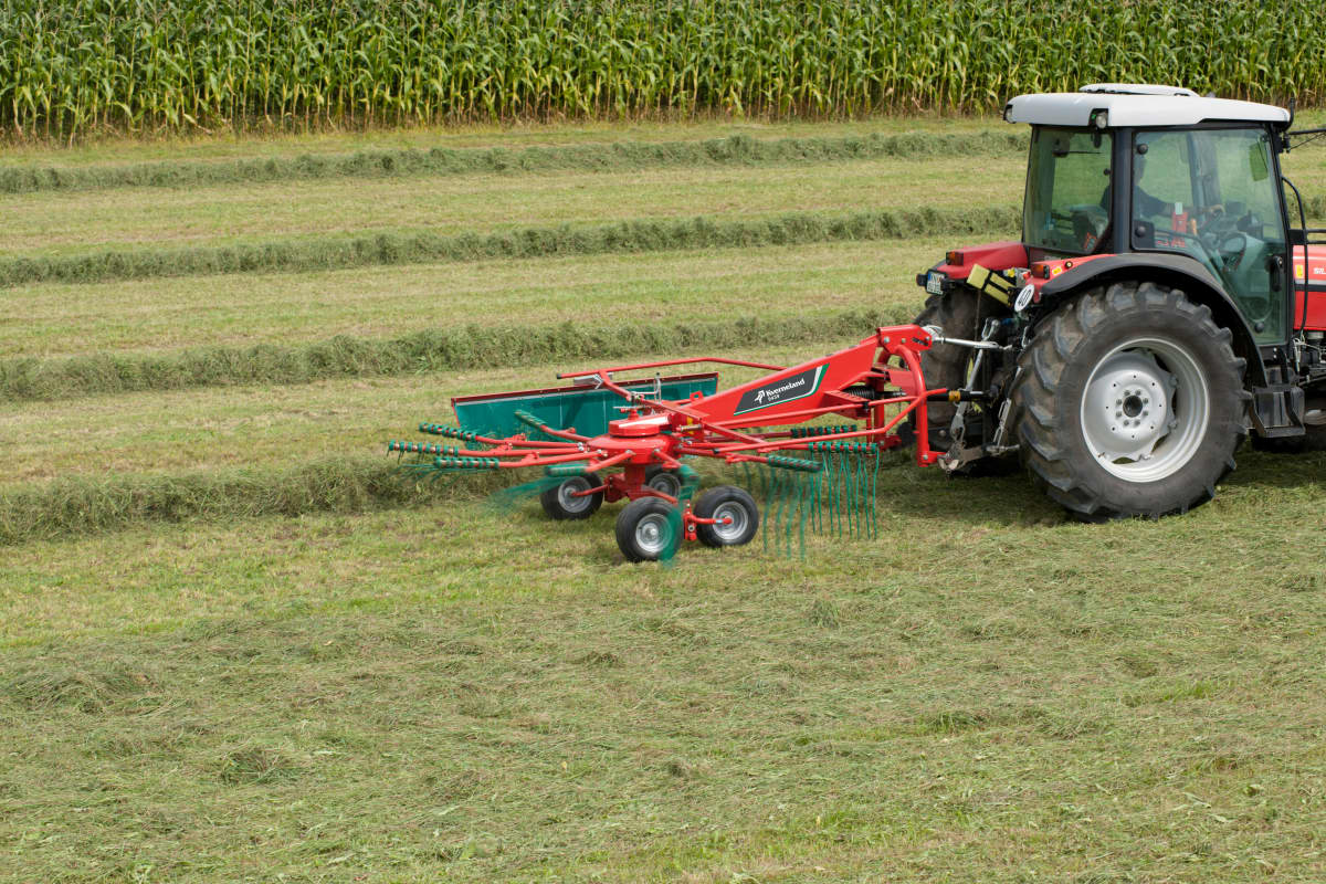 Andaineurs monorotor CompactLine avec une largeur de travail de 3,90 m