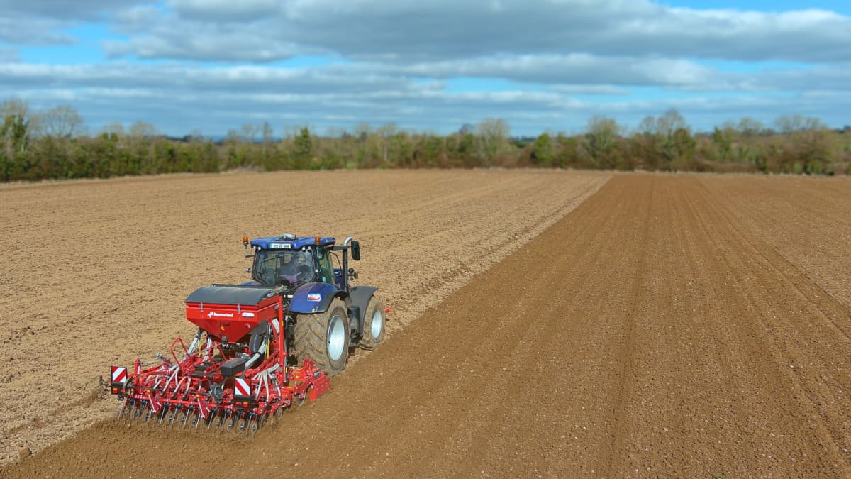 Kverneland Saturia seed-drilling beans in Ballyhale, Co. Kilkenny