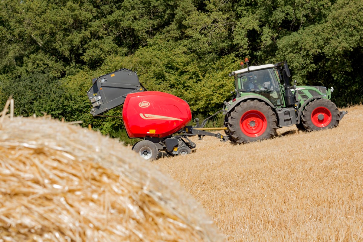 Variable Chamber round balers - VICON RV 5116 - 5118 PLUS, high output performance and reduced maintenance requirments