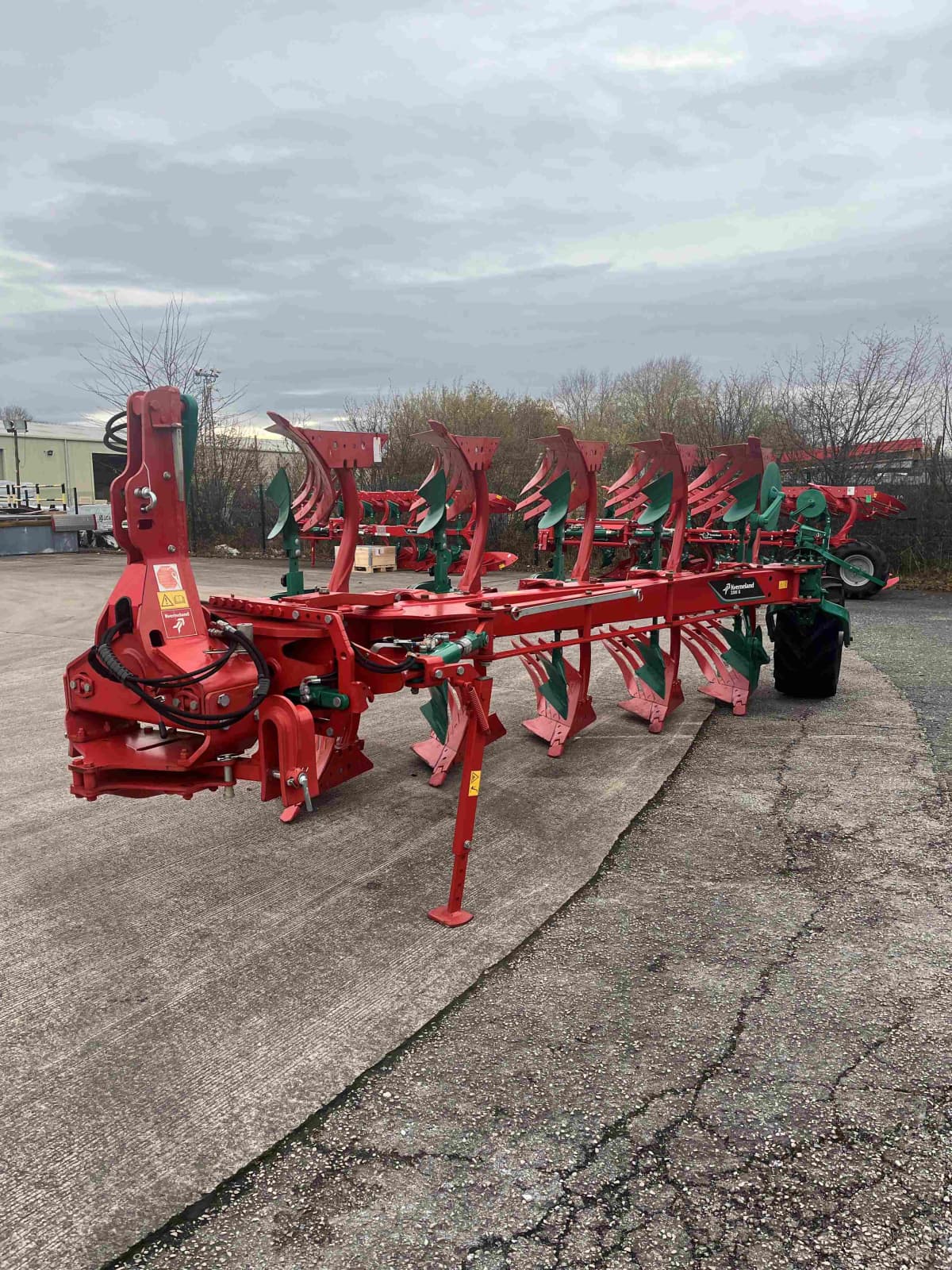 Kverneland - 3300 S Stepwise Plough