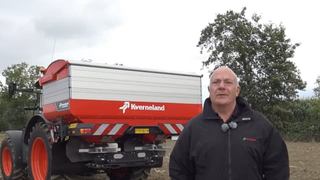 Kverneland fertiliser spreaders walkaround