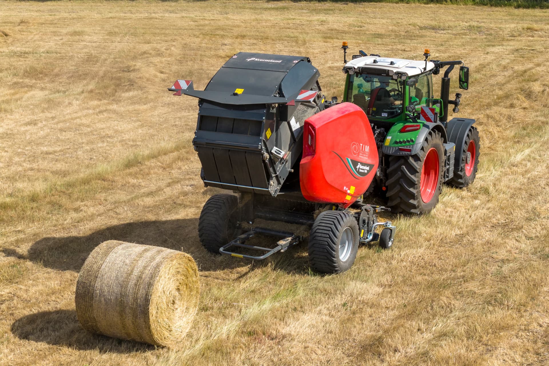 Kverneland - Introducing Densus – The Future of Variable Baling by Kverneland
