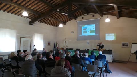 Colline toscane, si può tornare a fare reddito con l'agricoltura conservativa e di precisione