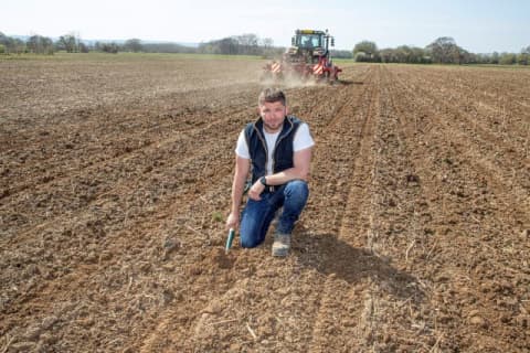 Strip tillage with the Kverneland Kultistrip cuts establishment costs