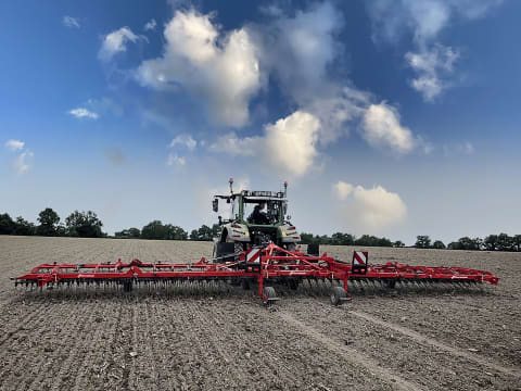 Kverneland Expands Mechanical Weeding Range  with New Arcadia Precision Weed Harrow 