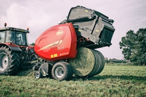 Variable Chamber round balers