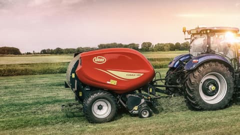 The new FixBale 500 high performance Fixed Chamber Baler for wet silage conditions.