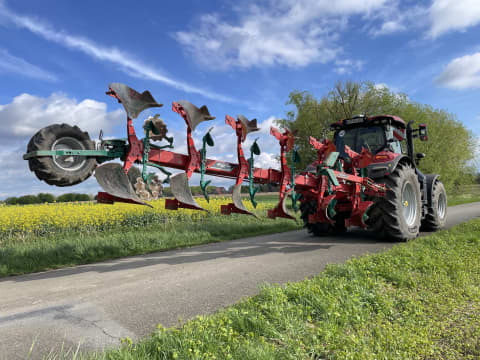 Kverneland - New generation of Kverneland shear bolt Variomat® ploughs