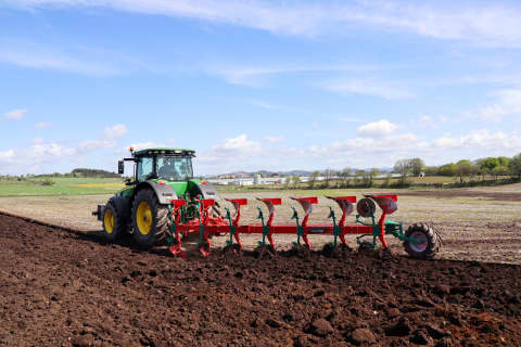 Kverneland - Bien raisonné, le labour reste un atout agronomique