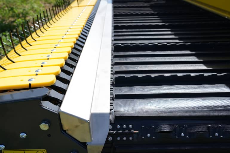 Kverneland - Belt system