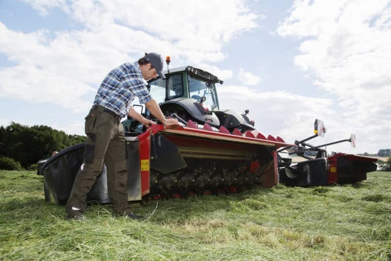 Spreading and Swathing