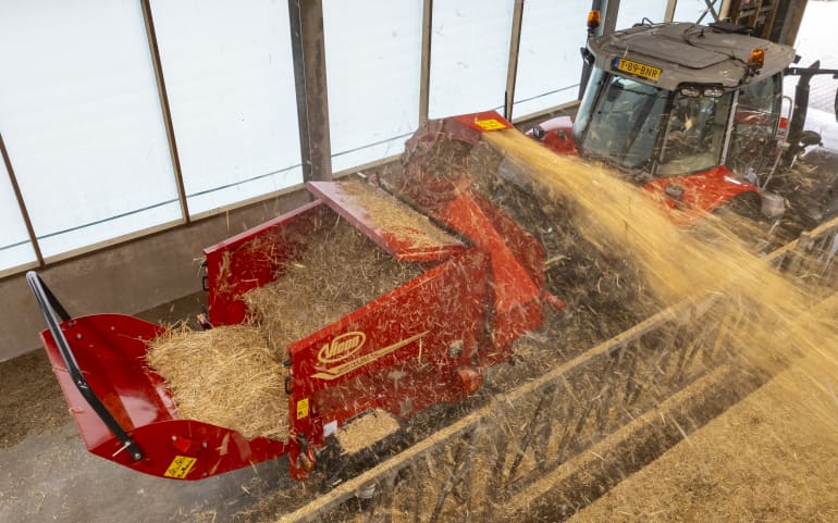 4-Stage Swivelling Chute