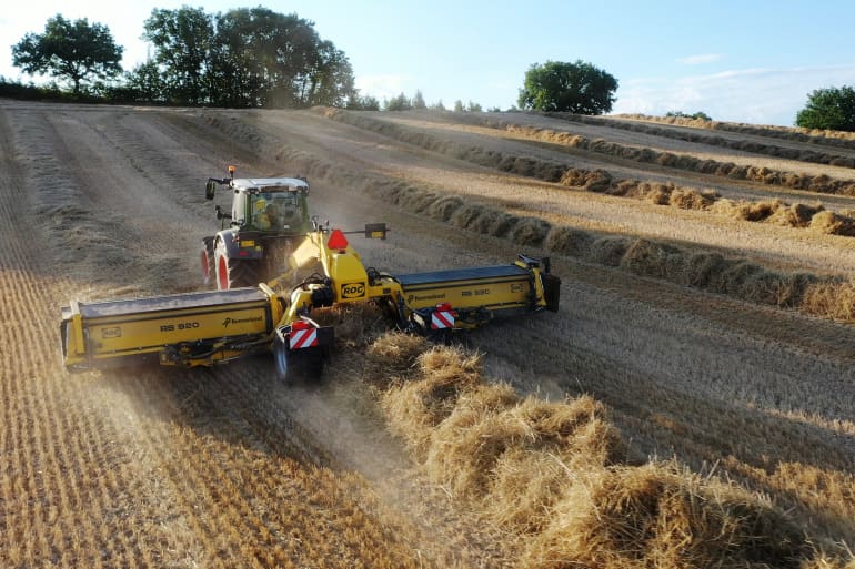 Kverneland - Universal (centre & side) delivery