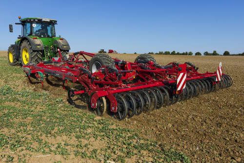Turbo T i-Tiller providing high quality and solid output on the field