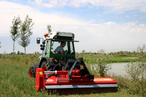 Choppers - VICON BROMEX PF, versatile machinel for clearing out field edges – versatile use also for road maintenance