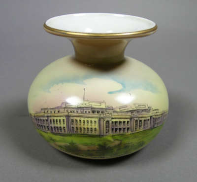 Shelley vase from the Kay Patterson Collection