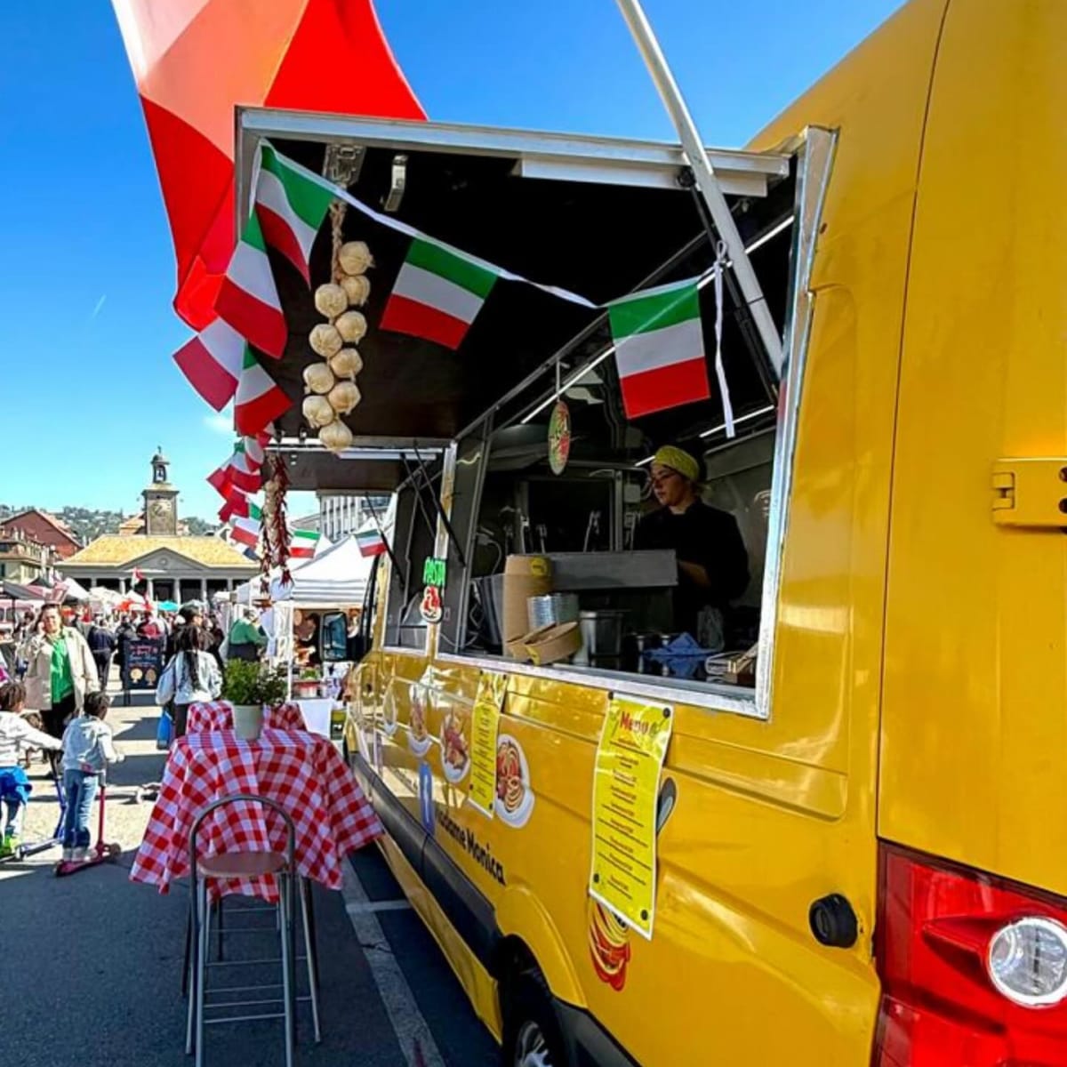 Madame Monica - Food Trucks und Catering in Saint-Légier-La Chiésaz, Blonay - Saint-Légier, District de la Riviera-Pays-d’Enhaut, Vaud, 1806, Suisse