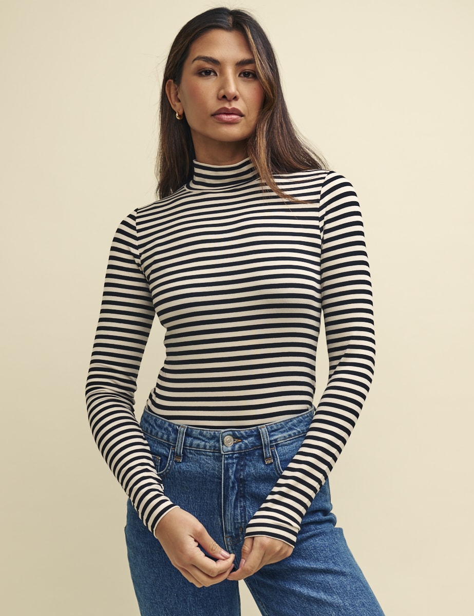 Black and White Stripe Funnel Neck Long Sleeve Jersey Top